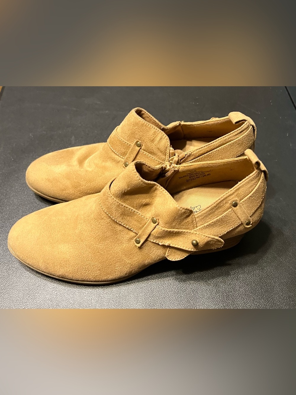 Makalu California Suede Ankle Boots
